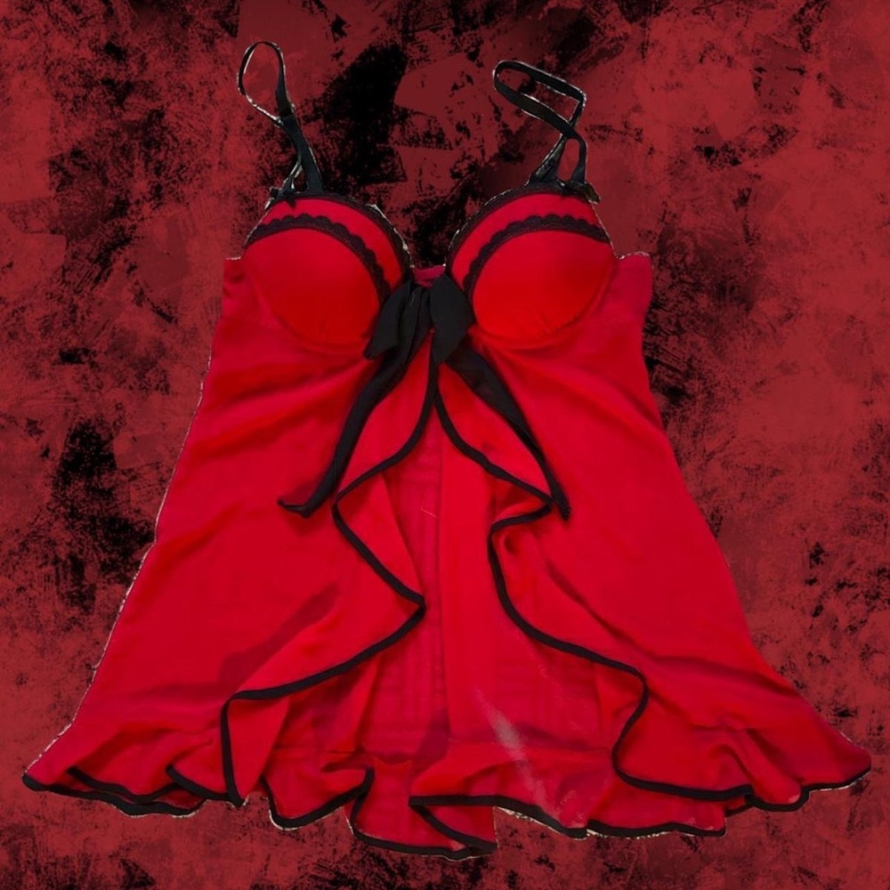 gorgeous red and black bustier lingerie top